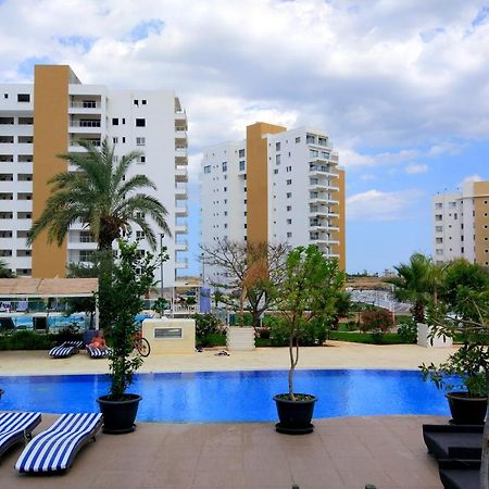 BLUE apartment in 5* Ceasar Resort Trikomo Exterior foto