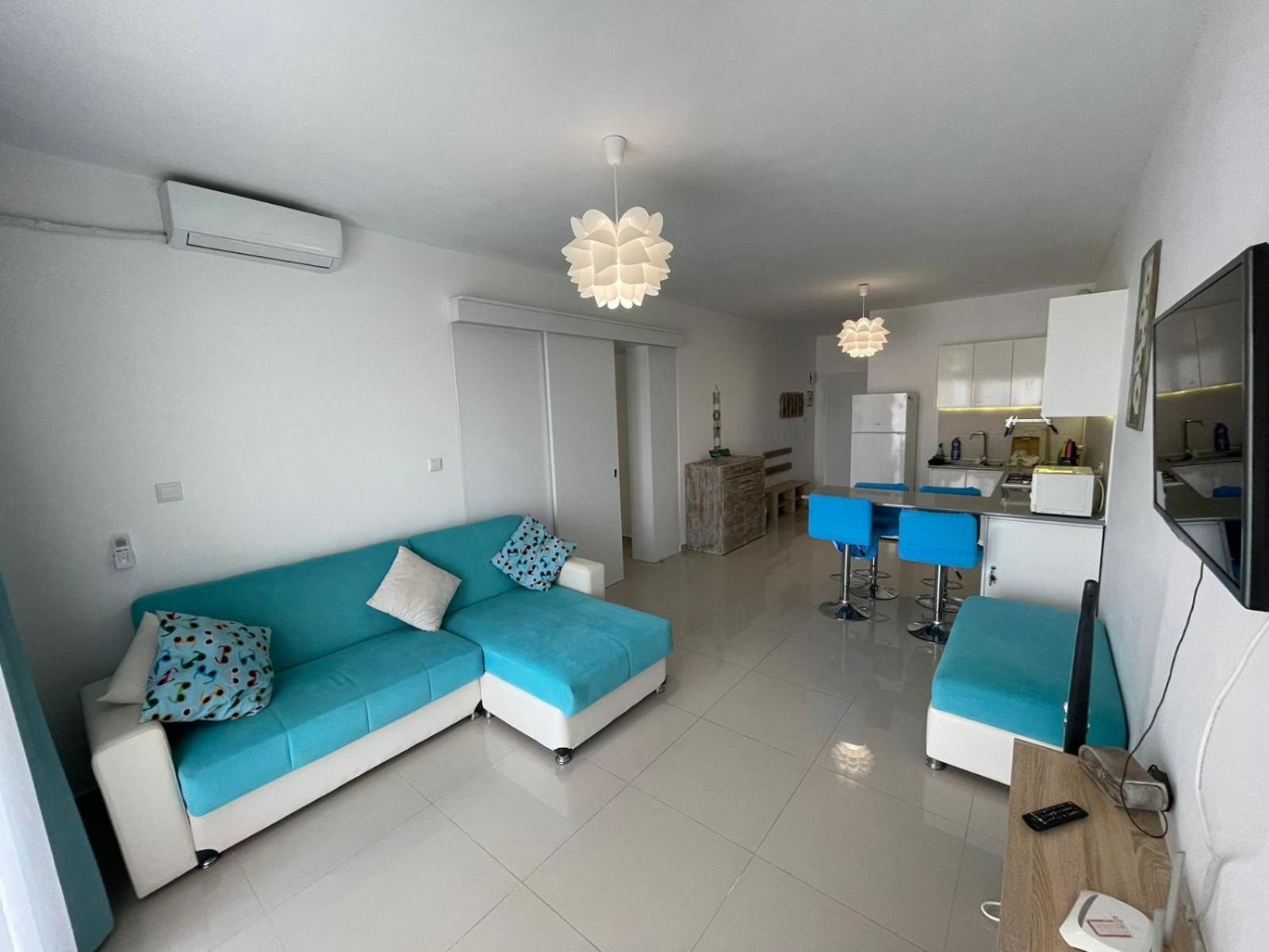 BLUE apartment in 5* Ceasar Resort Trikomo Exterior foto