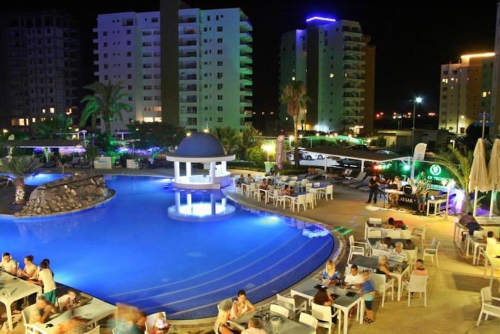 BLUE apartment in 5* Ceasar Resort Trikomo Exterior foto